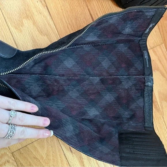 👢NWOT Born Thea Black Suede Boots Sleek Design - Picture 9 of 9